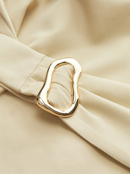 Kemerli Dik Yaka Kısa Kollu Bluz