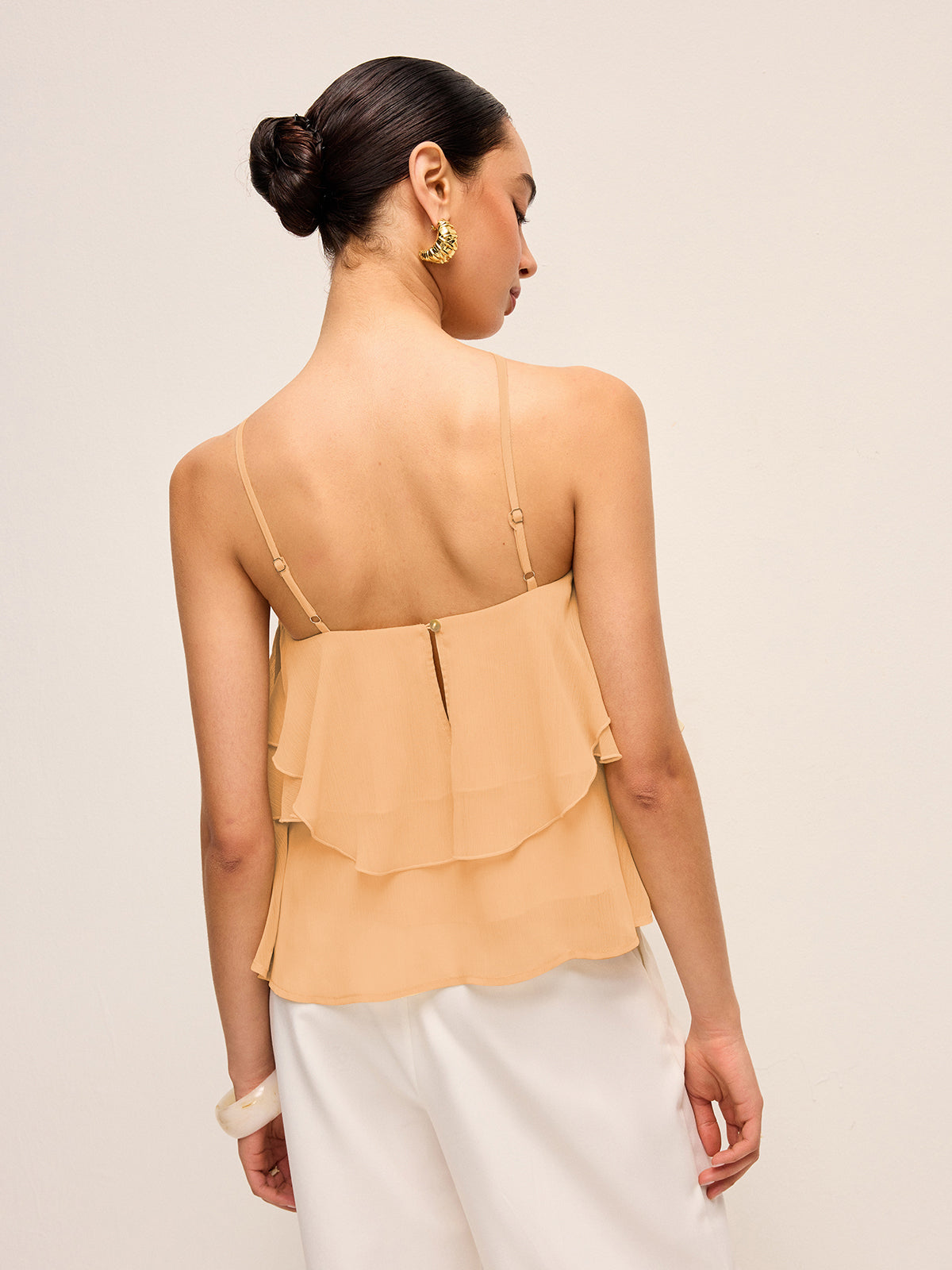 Çiçekli Volanlı Askılı Üst