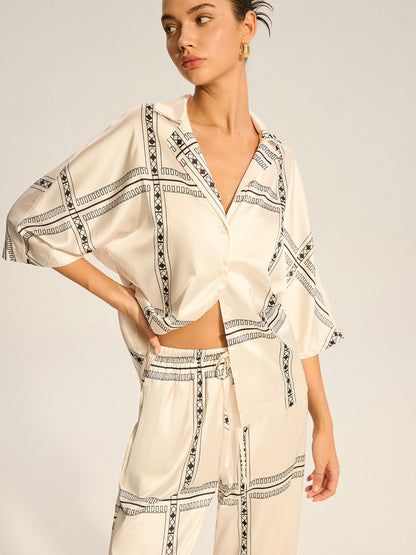 Geometrik Baskılı Saten Pantolon Takımı