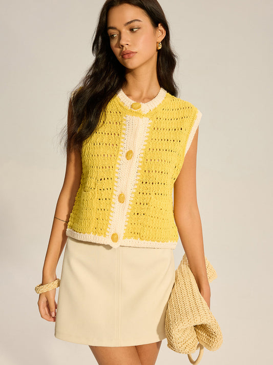 Kontrast Renkli Kenarlı Tığ Örgü Yelek