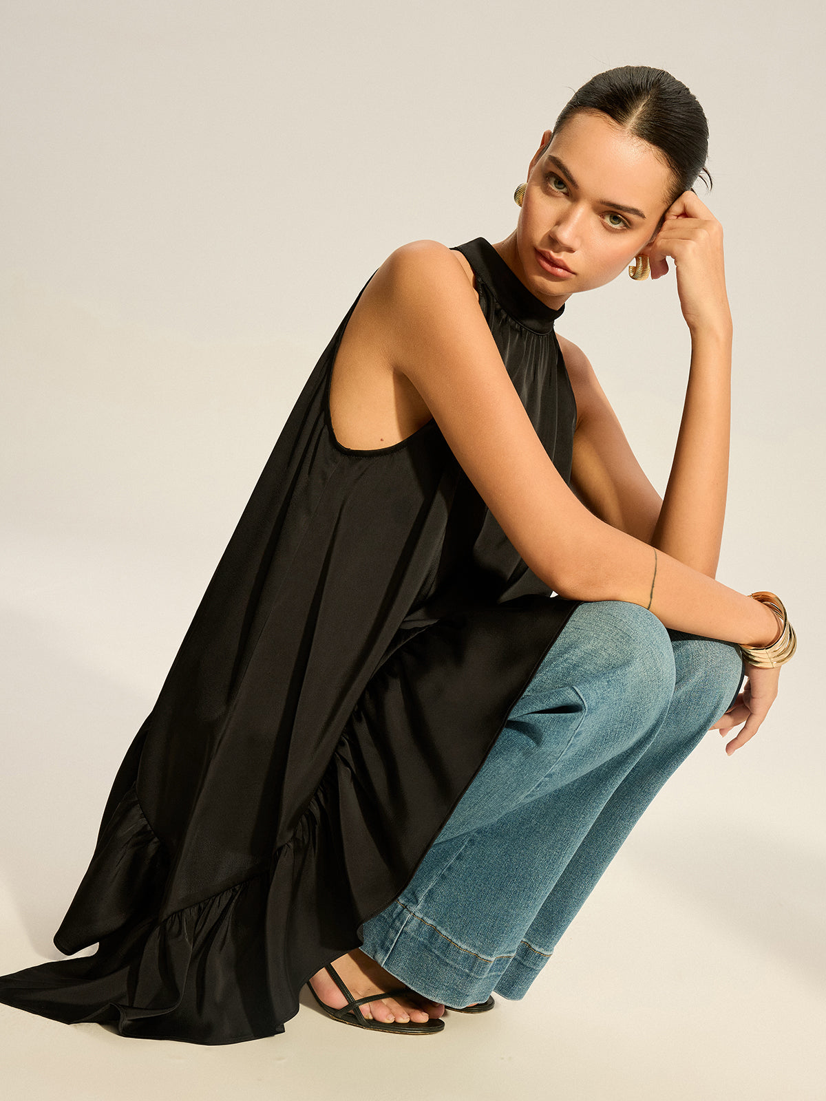 Asimetrik Volanlı Etek Askılı Üst