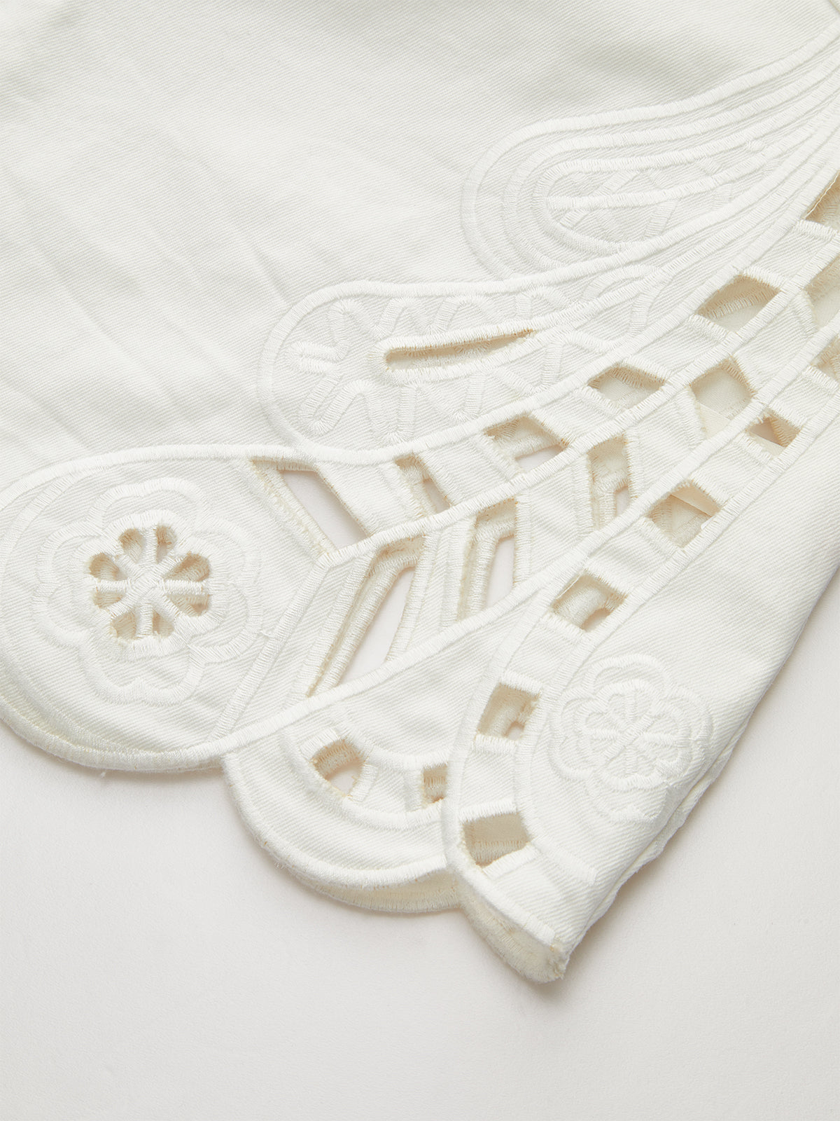 Nakışlı Kesik Yarı Şeffaf Üst