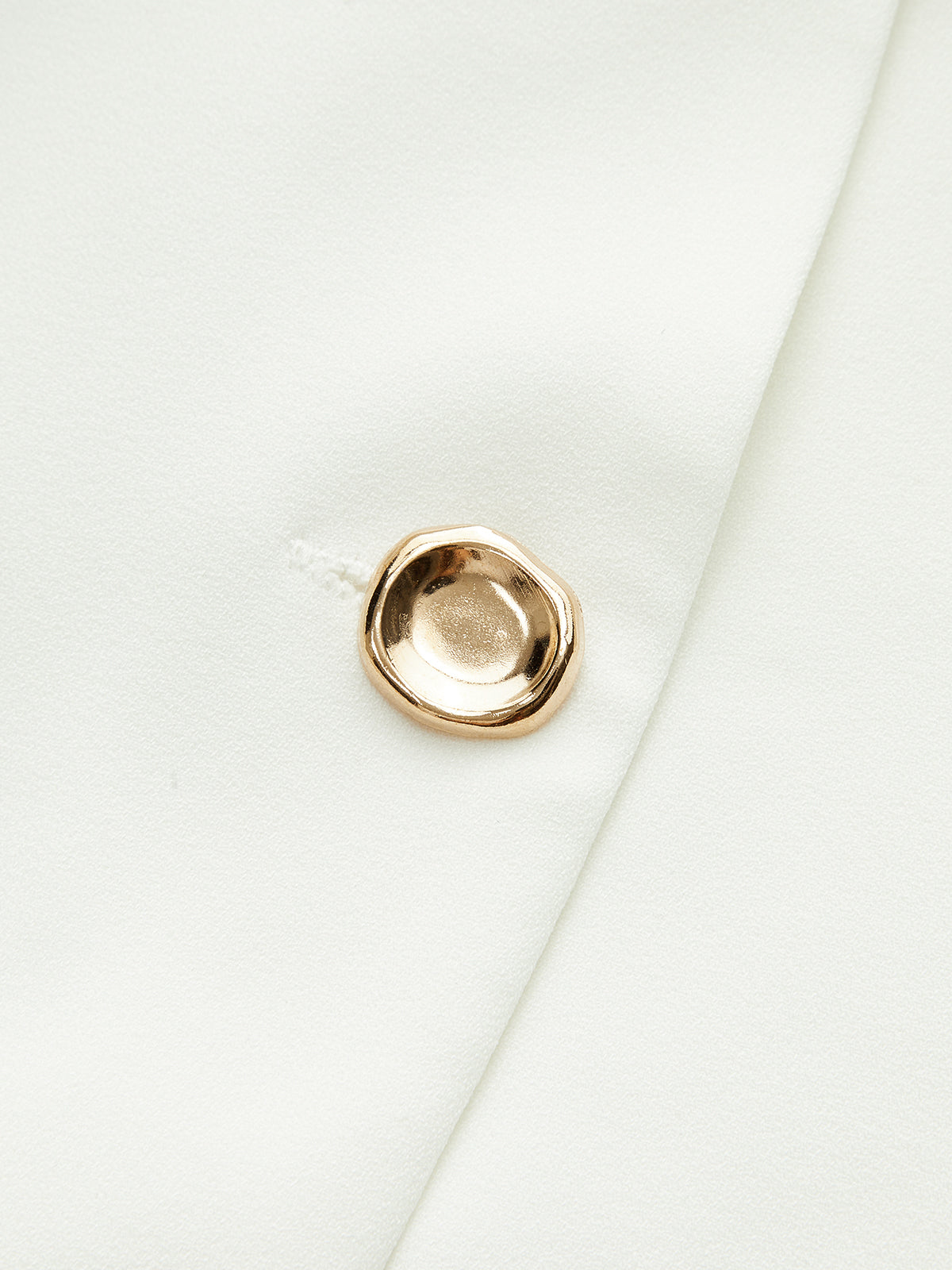 Kolsuz Düğmeli Yelek Tarzı Pileli Elbise