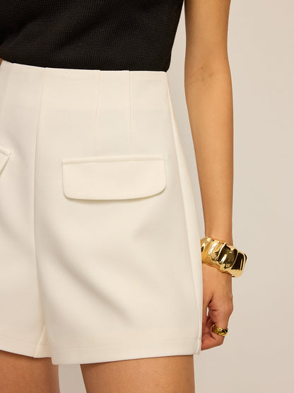 Kemersiz Orta Belli Dekor Cepli Şort