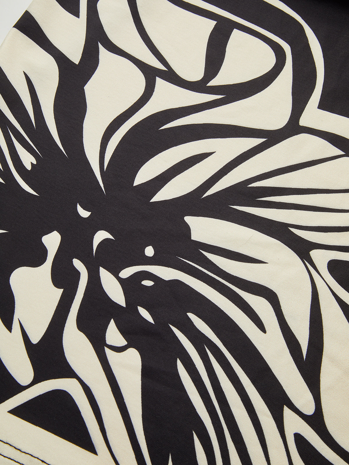 Çiçek Baskılı Büzgülü Derin V Yaka Midi Elbise