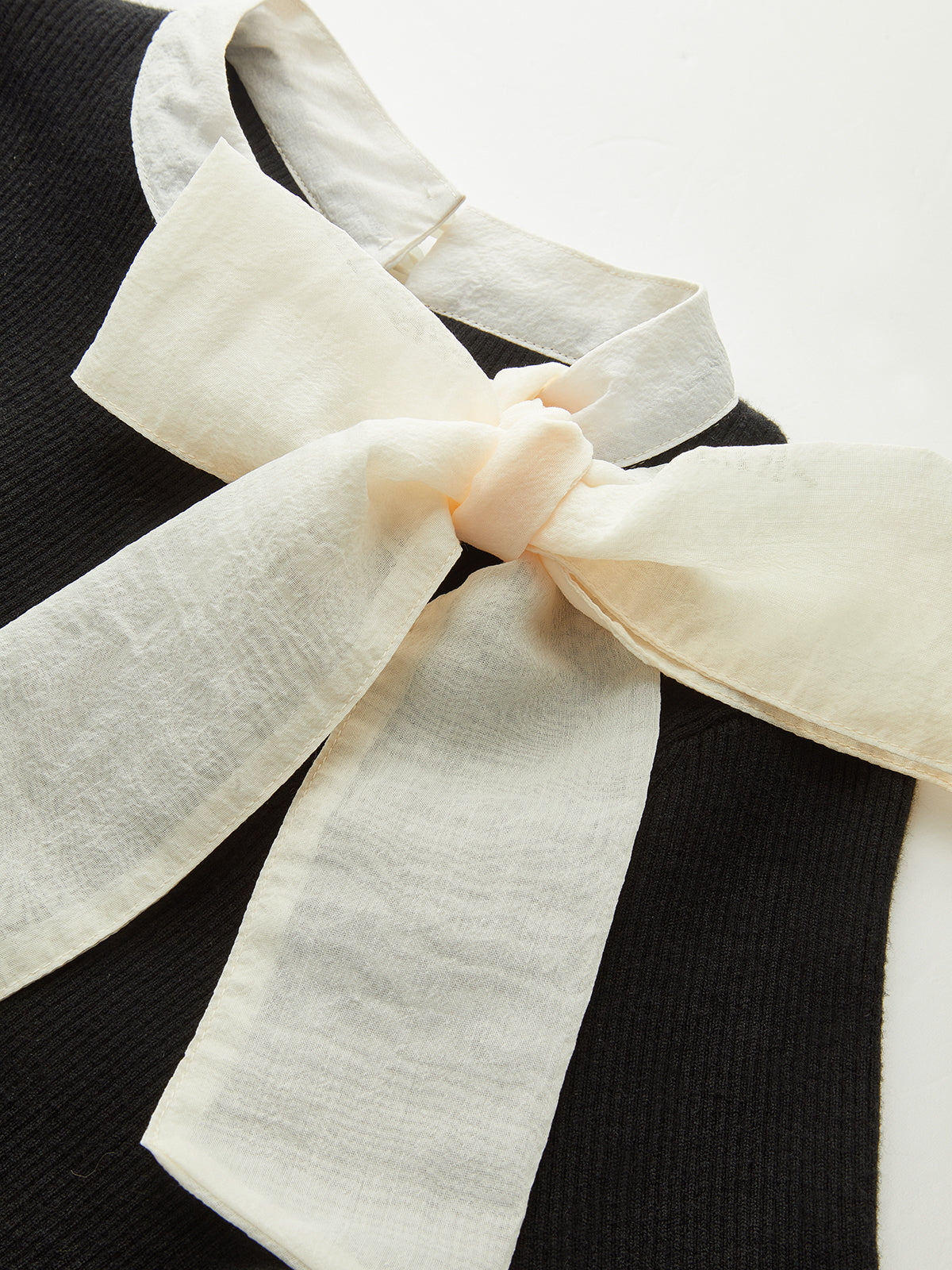 Fiyonklu Geniş Paçalı Kazak