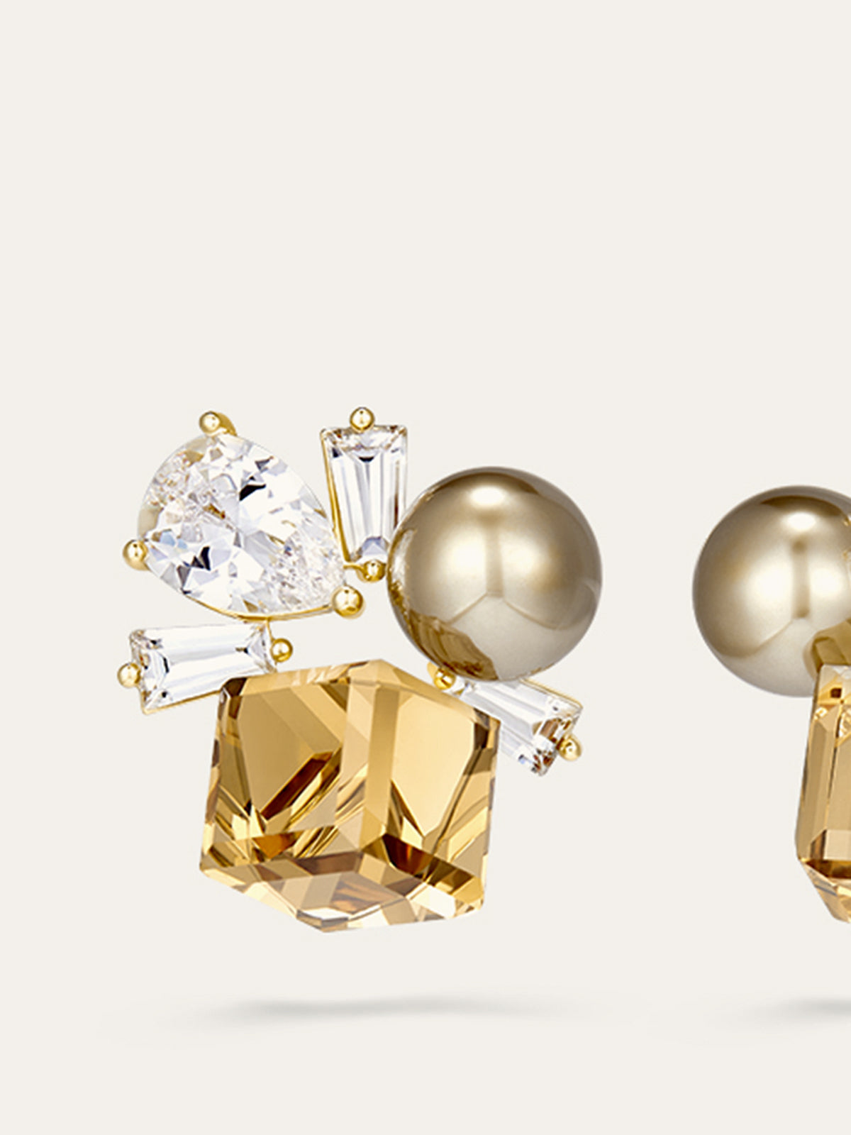 Kristal ve İnci Küme Küpeler