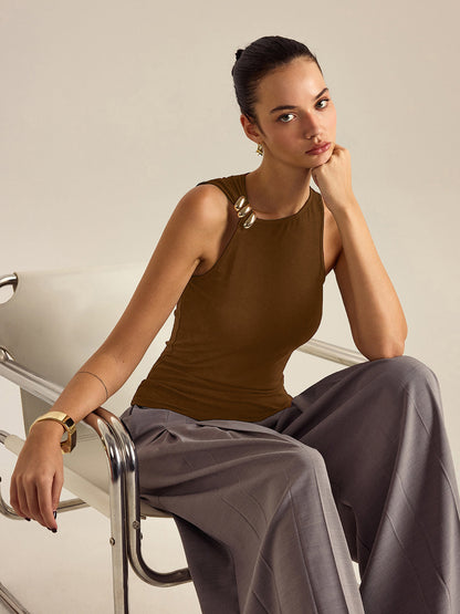 Metal Dekorlu Kolsuz Üst