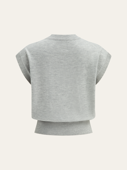 Çiçek Aplikeli Kısa Kollu Örgü Üst