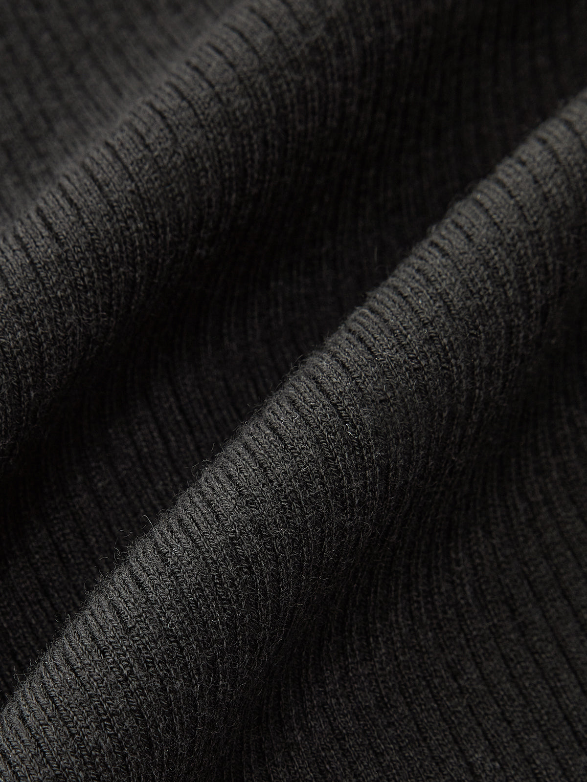 Kontrast Kesim Yaka Örgü Hırka