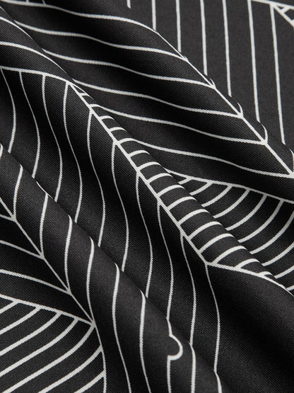 Geometrik Desenli Kare Atkı