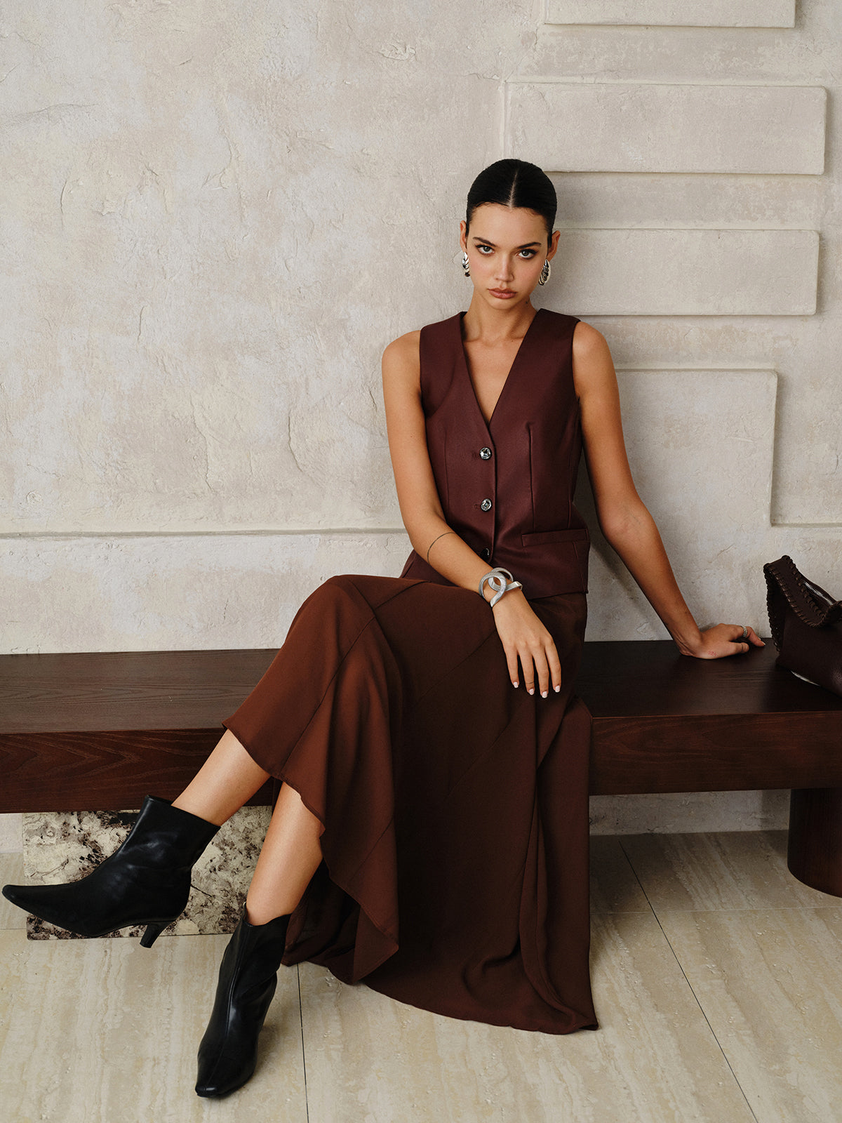 Suni Deri Metal Düğmeli Yelek