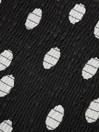 Straplez Puantiyeli Kıvrımlı Uzun Elbise