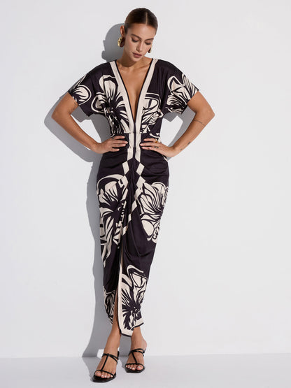 Çiçek Baskılı Büzgülü Derin V Yaka Midi Elbise