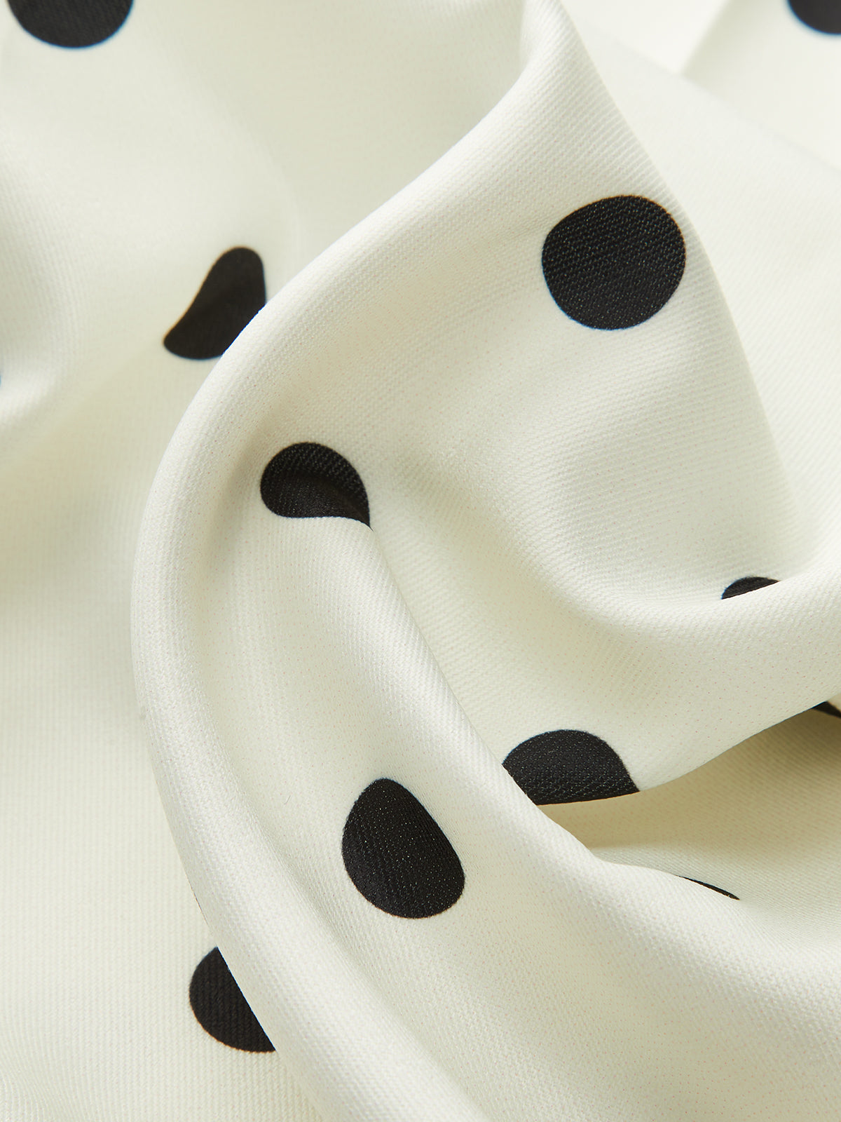 Puantiyeli Kare Yaka Uzun Elbise