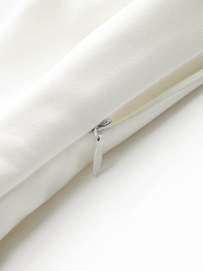 Omuzları Açık Büzgülü Kloş Elbise