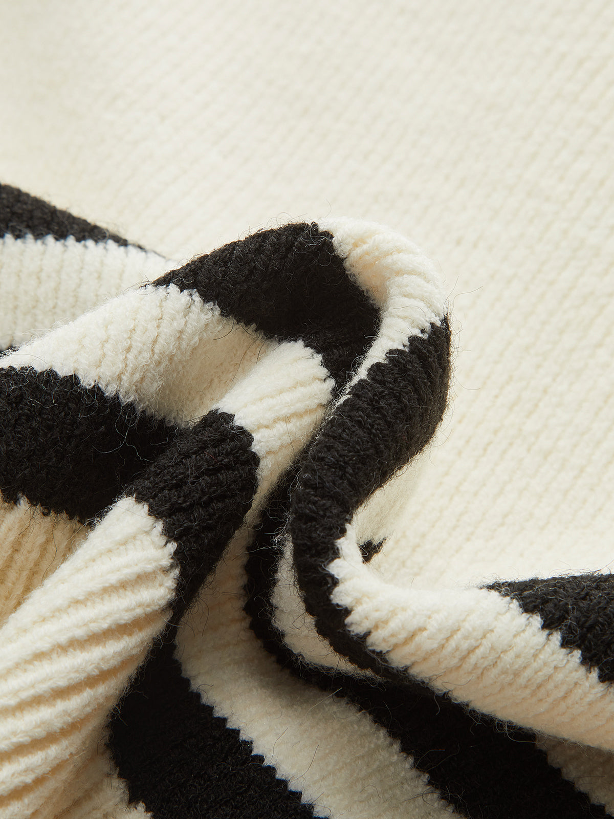 Kısa Çizgili Kazak Yelek