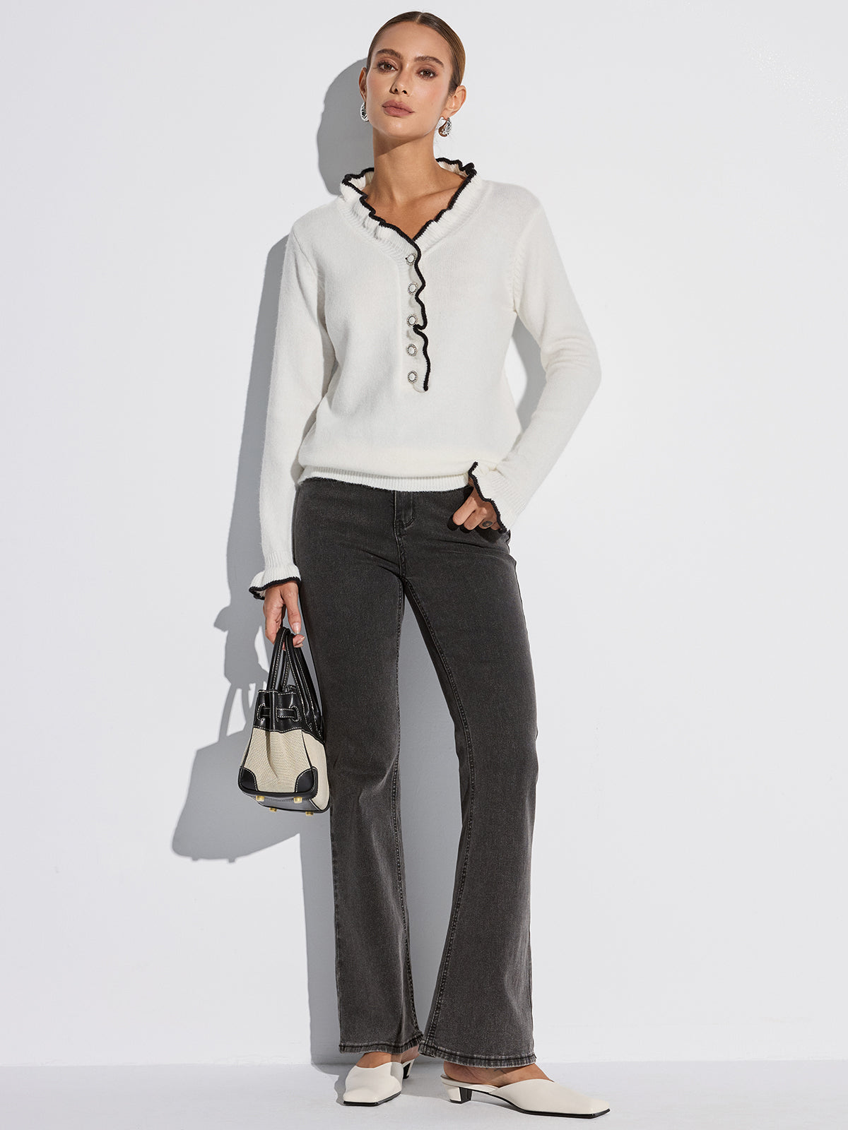 Kontrast Volanlı Düğmeli Kazak