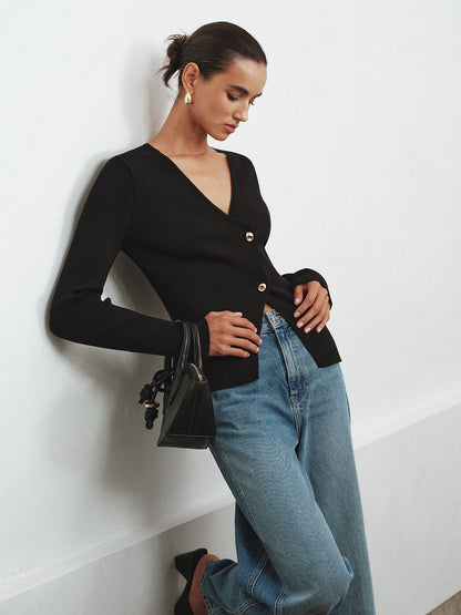 Asimetrik Düğmeli Örgü Hırka