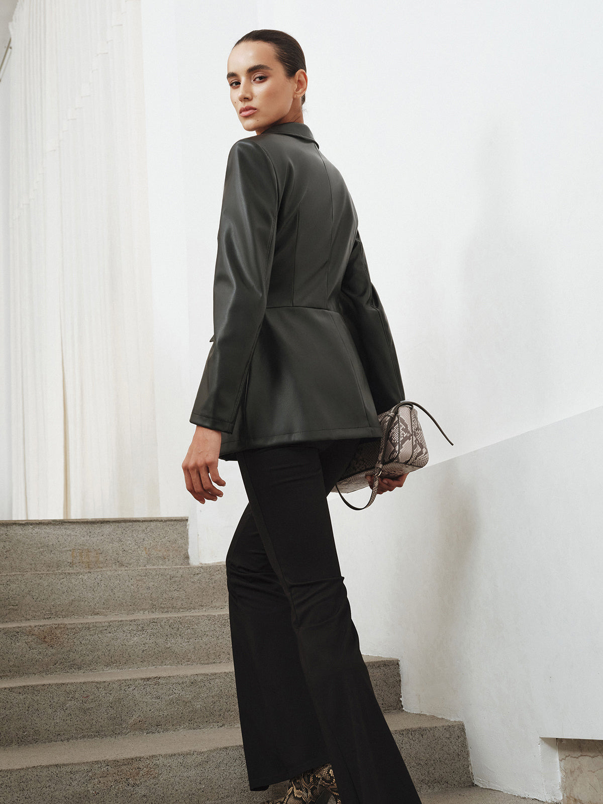 Slim Fit Yaka PU Deri Ceket