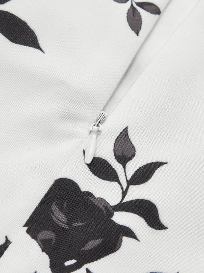 Çiçek Desenli Sırtı Açık Kloş Elbise