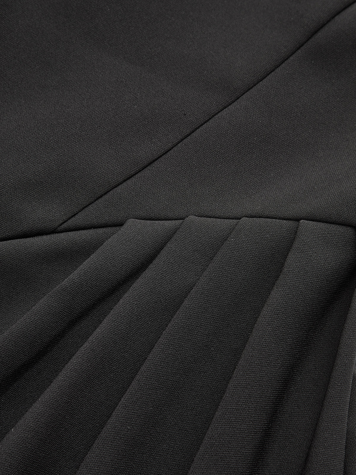 Kolsuz Kare Yaka Elmas Kesim Kloş Elbise