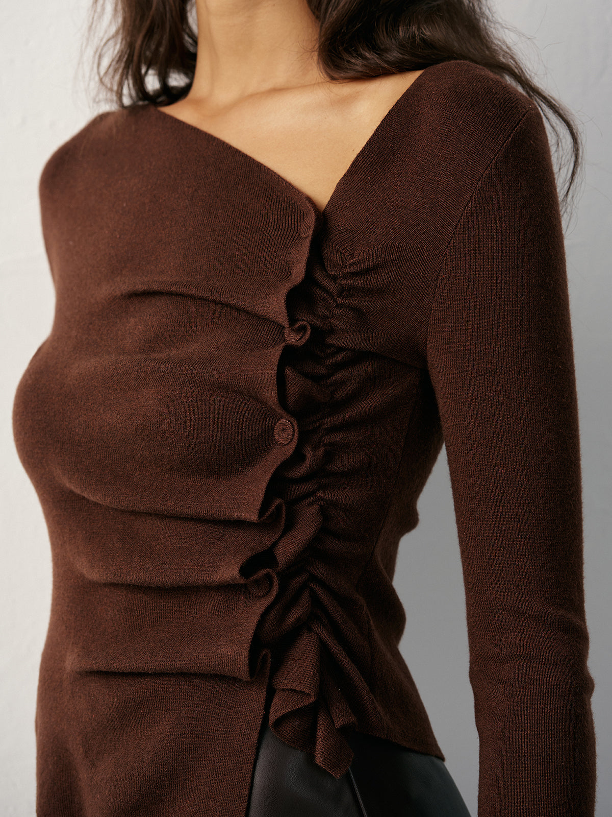 Yün Karışımlı Asimetrik Büzgülü Yan Düğmeli Hırka