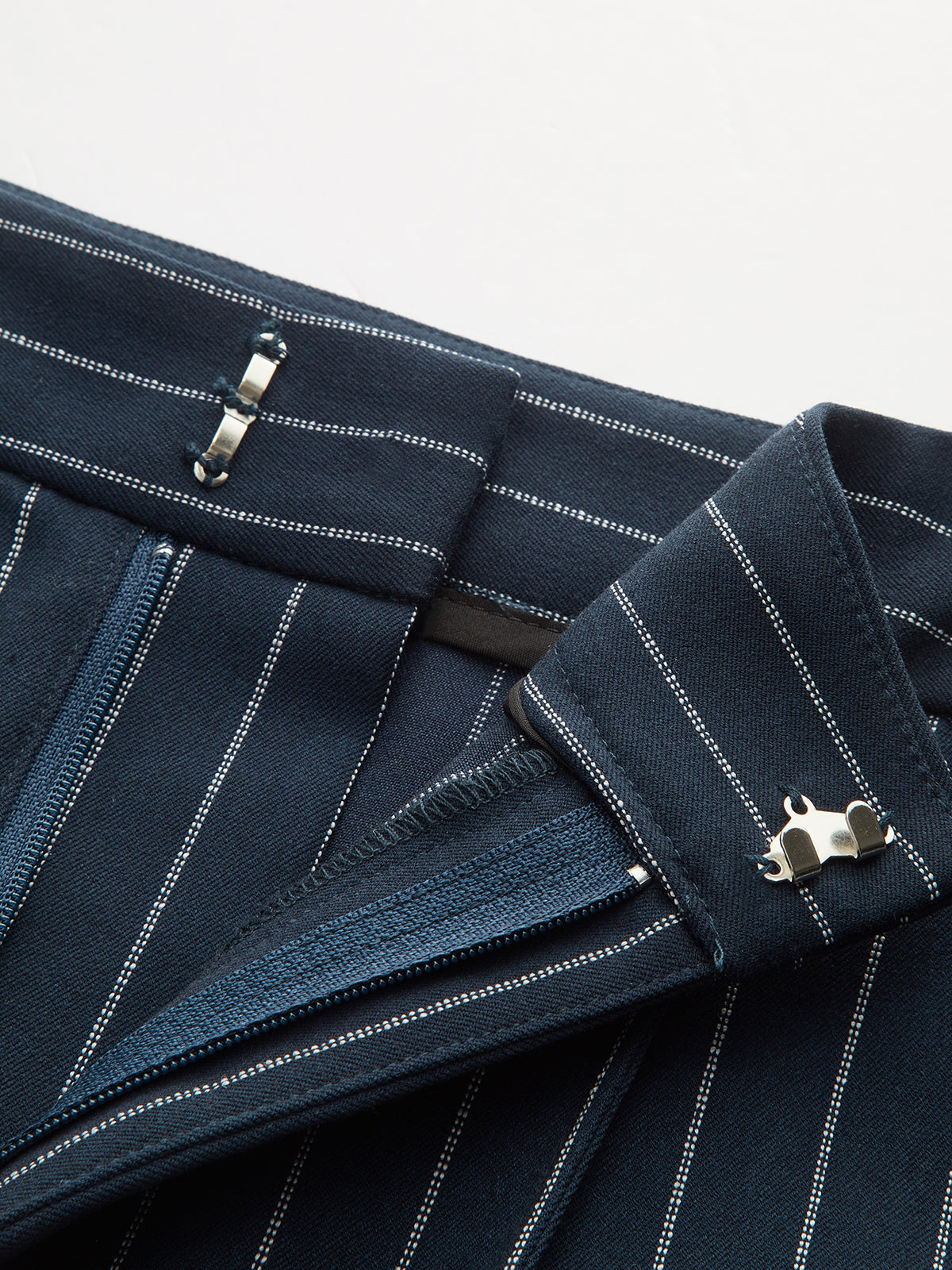 Kancalı Gözlü Çizgili Üst ve Etek Takımı