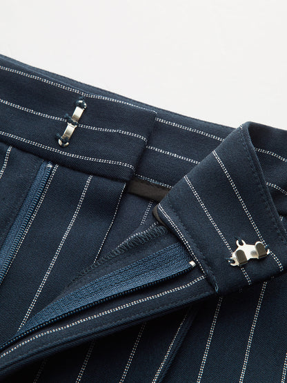 Kancalı Gözlü Çizgili Üst ve Etek Takımı