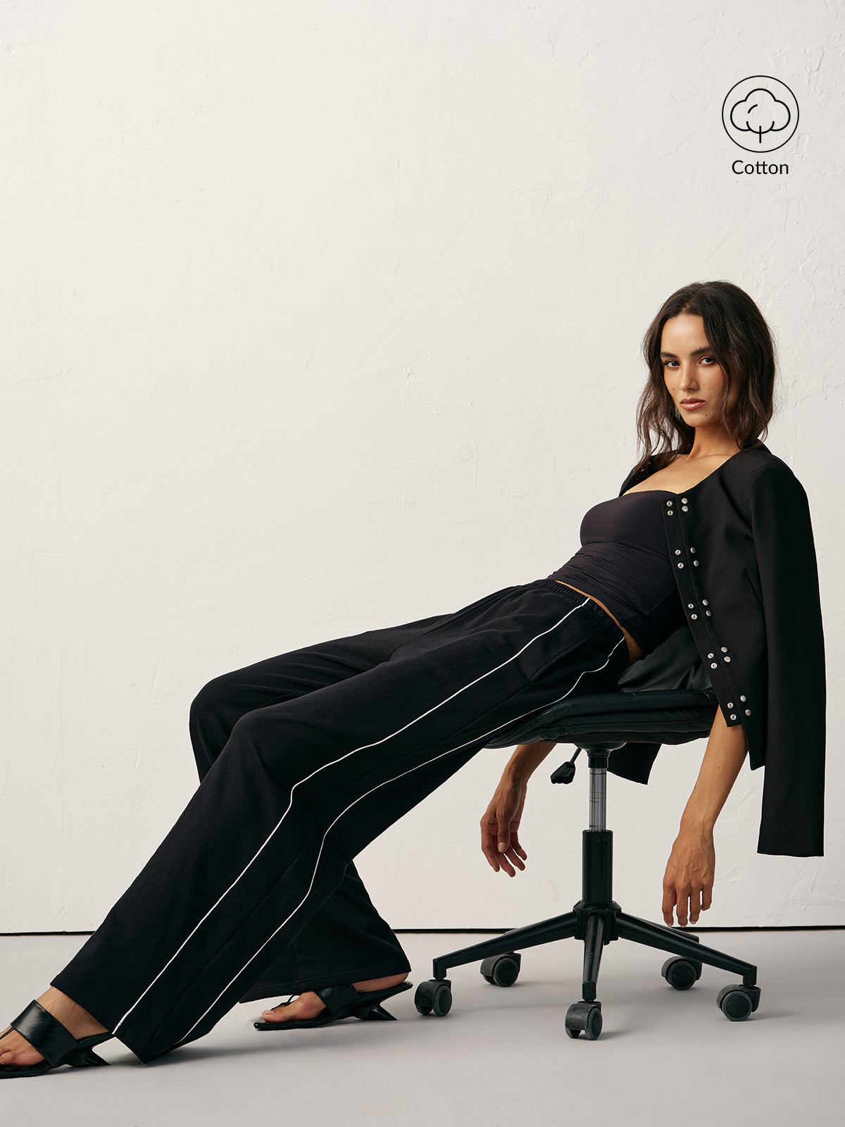 Pamuk Karışımlı Orta Bel Yan Şeritli Eşofman Altı