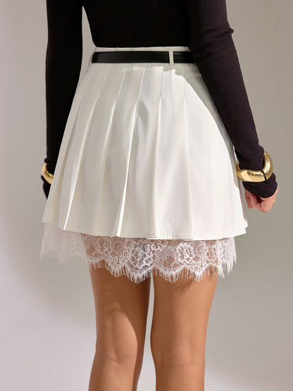 Dantel Kenarlı Pileli Mini Etek