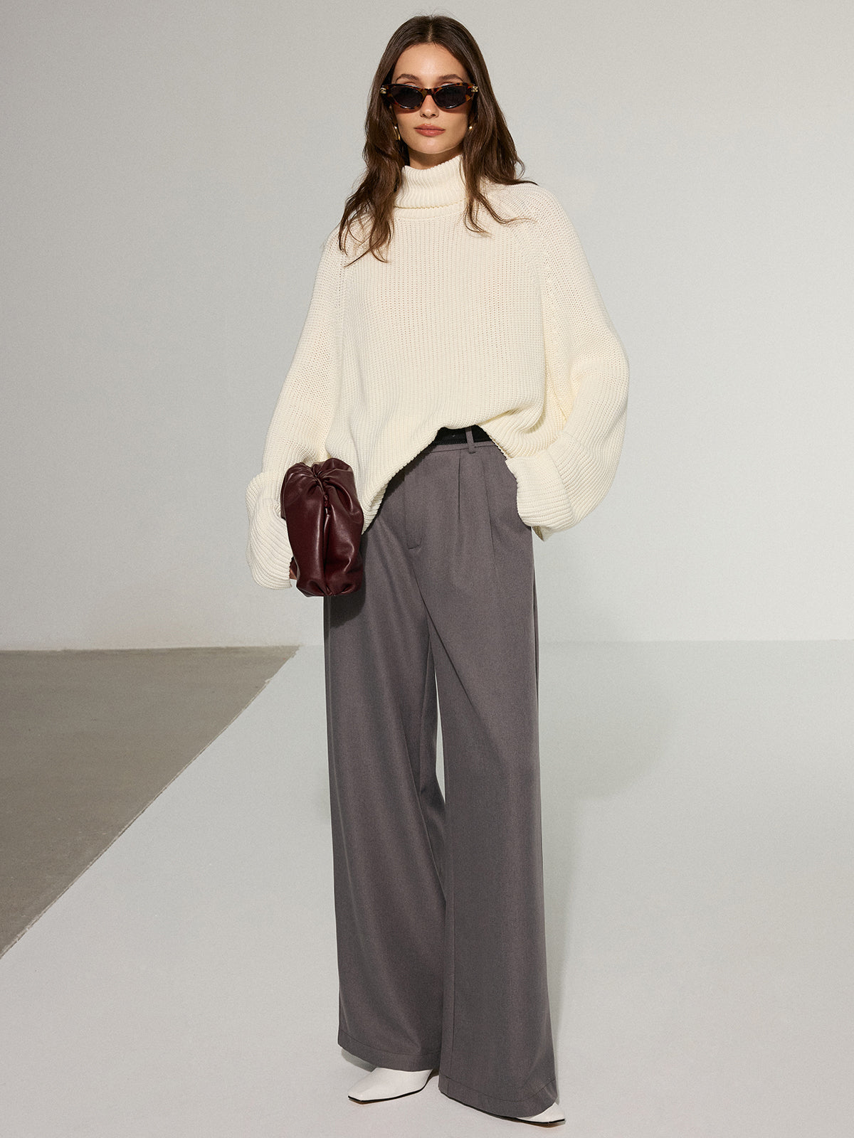 Büyük Boy Sırtı Açık Balıkçı Yaka Kazak