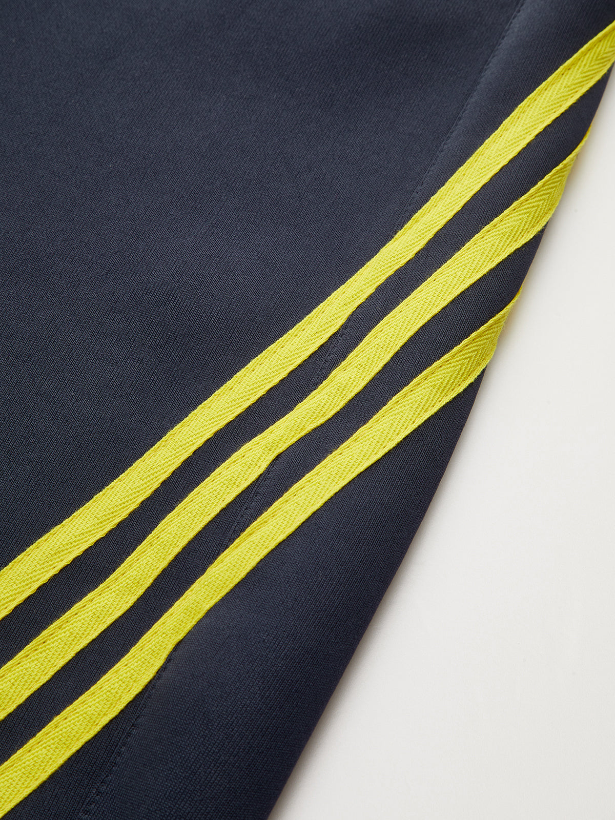 Çizgili Bağcıklı Kavisli Paça Eşofman Altı