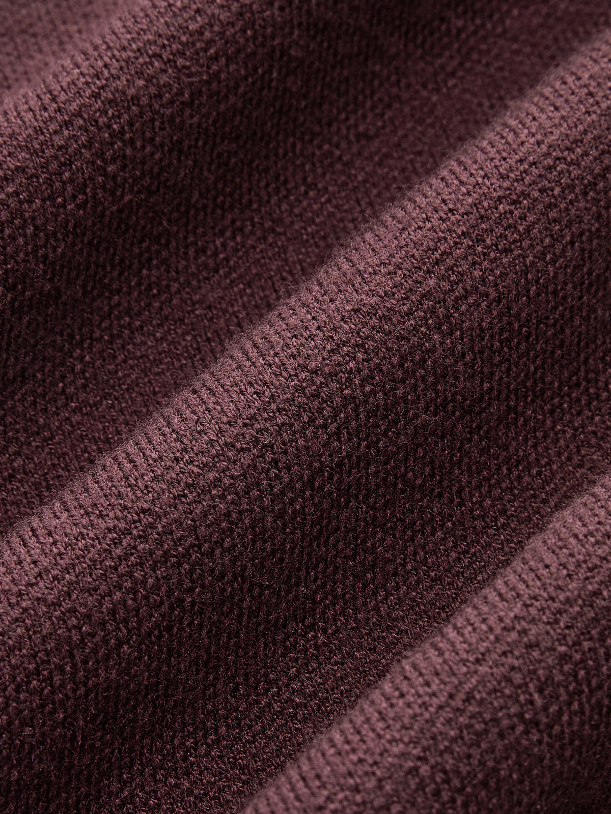 Köpek İşlemeli V Yaka Hırka