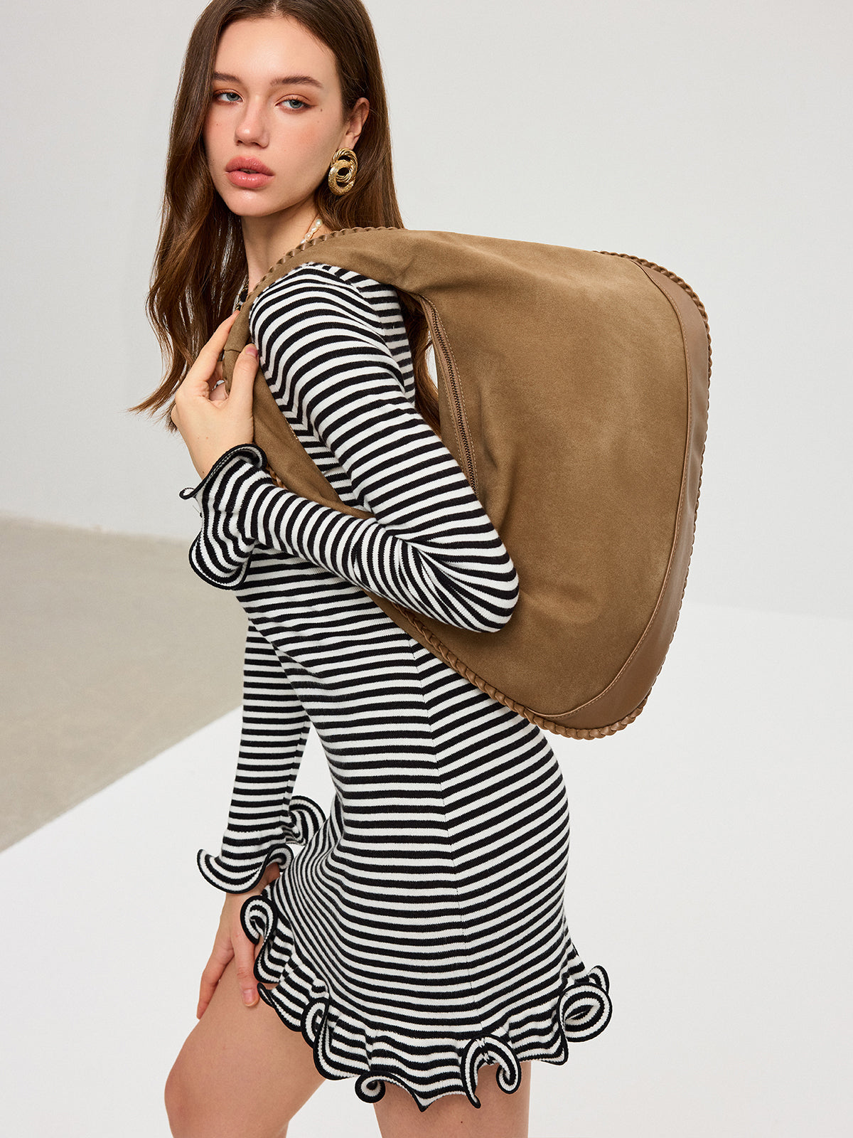 Örgülü Süet Hobo Çanta