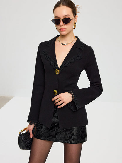 Yün Karışımlı Dantel Kenarlı Metal Düğmeli Hırka