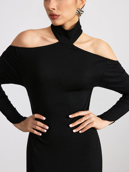 Halter Yaka Sırtı Açık Uzun Kollu Örme Uzun Elbise