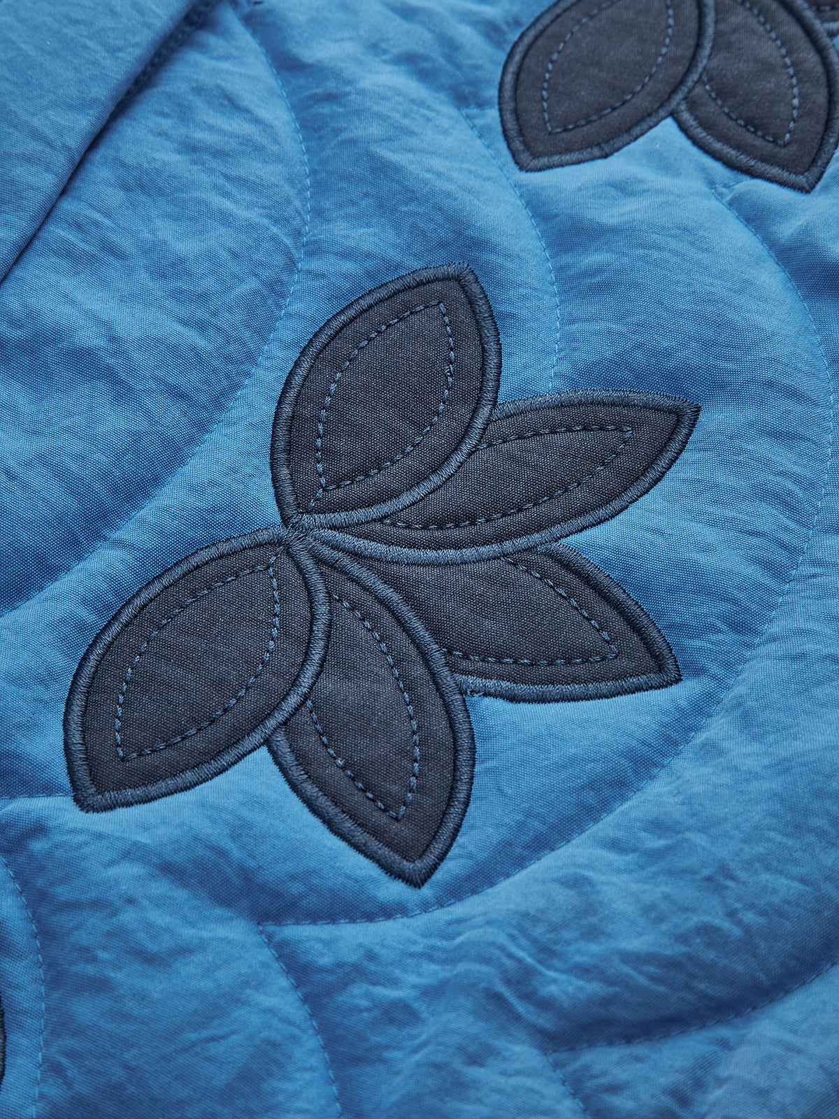 Kontrast Çiçekli Jakarlı Kapitone Kışlık Mont