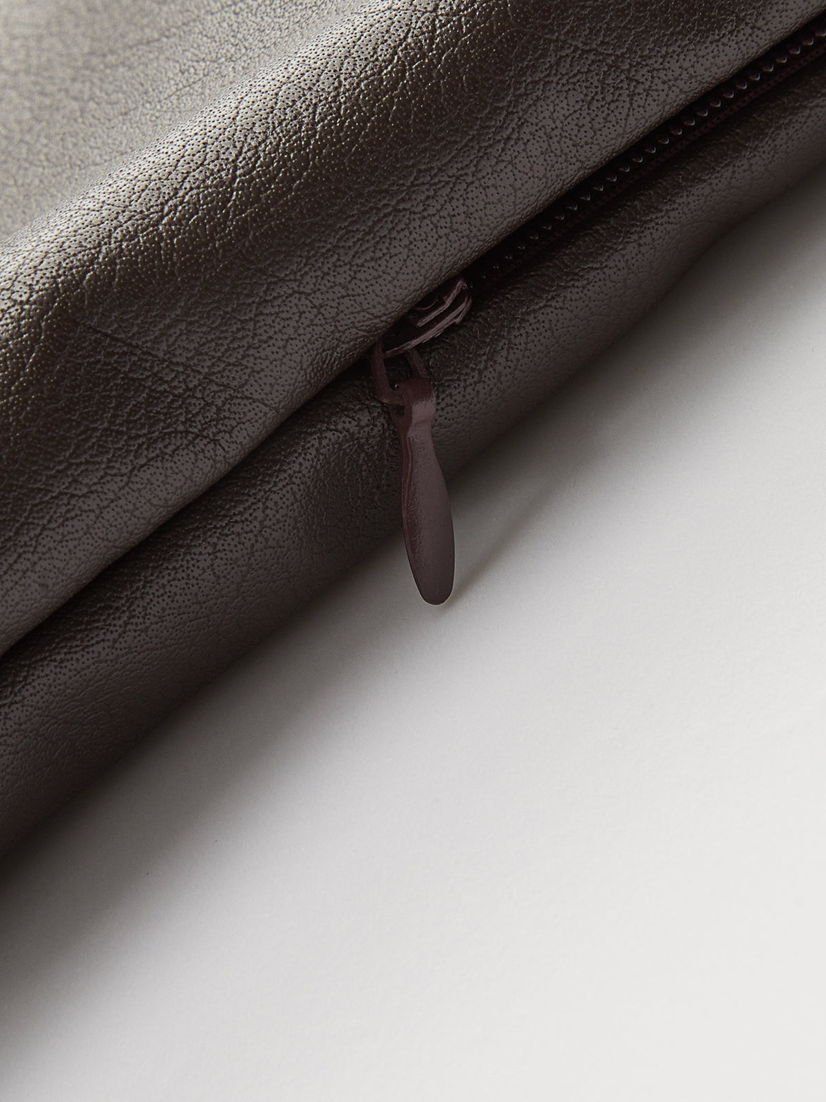 Dikiş Detaylı Suni Deri Kloş Mini Etek