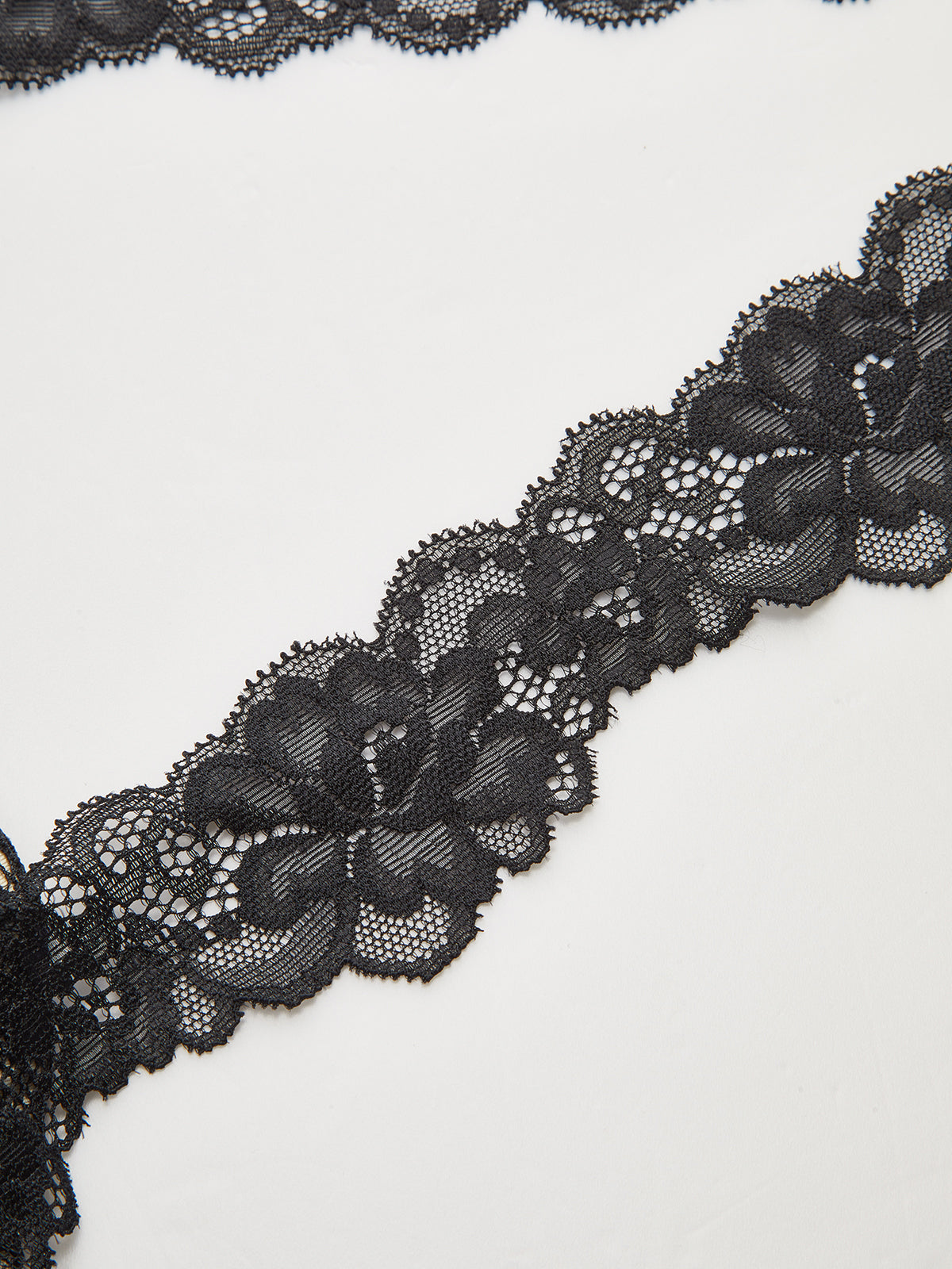 Dantel Askılı Yaka Üst