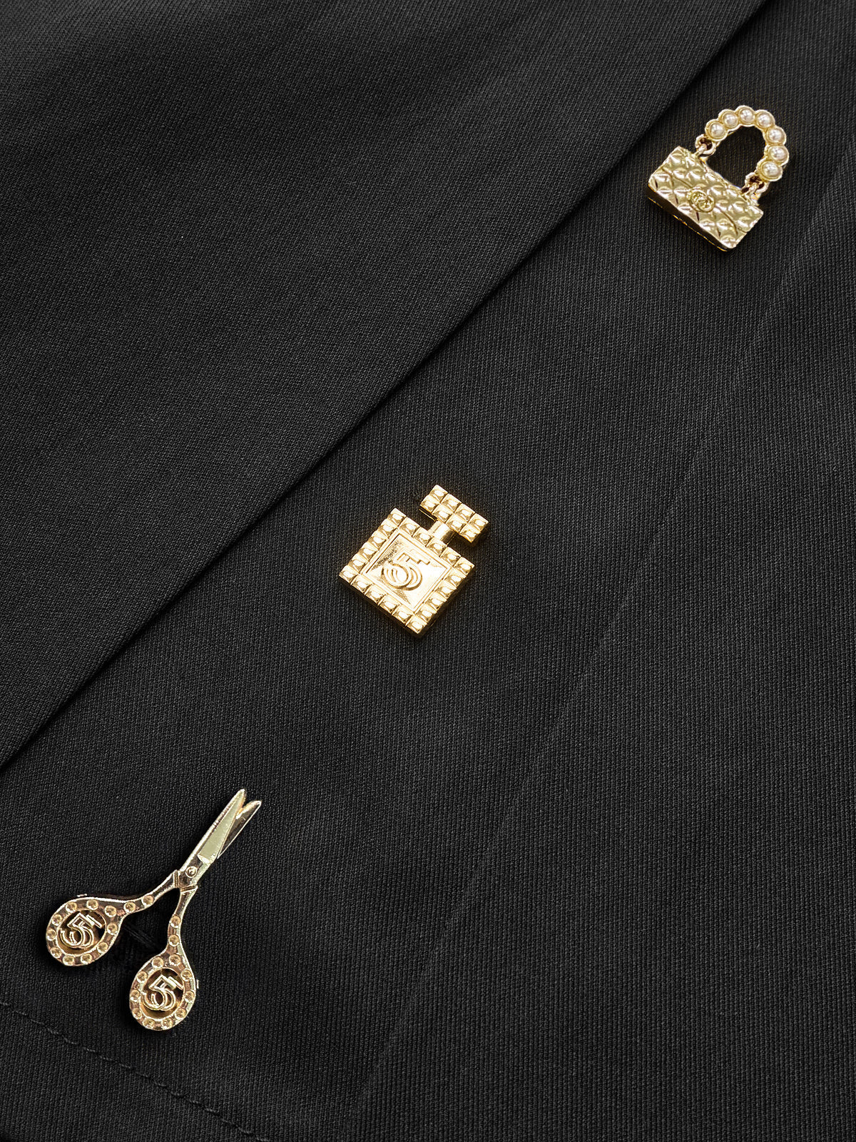 Metal Dekorlu Asimetrik Etek