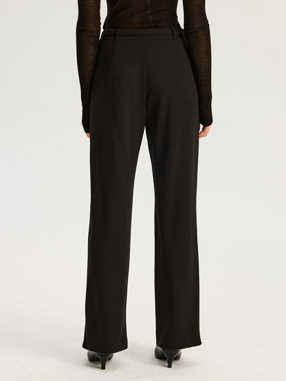 Metal Zincir Kemerli Düz Paça Pantolon