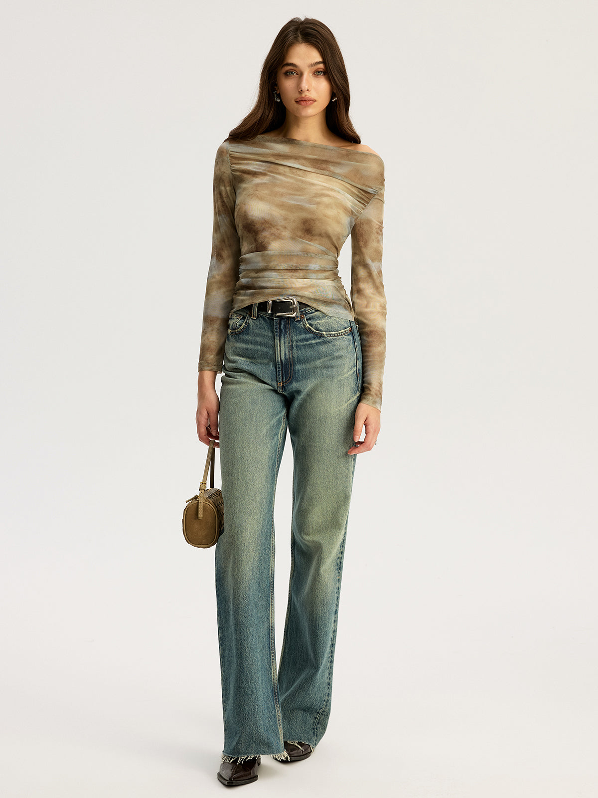 Batik Baskılı Omuzdan Askılı Uzun Kollu Üst